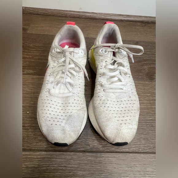 Women's Nike React Infinity Run Flyknit 2 - Picture 4 of 9